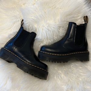 Dr Martens 2976 SMOOTH LEATHER PLATFORM CHELSEA BOOTS SZ 7